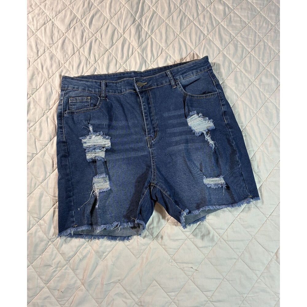 SHEIN Distressed Denim Shorts Women's Size XXL (Fits XL/Large) - VGUC